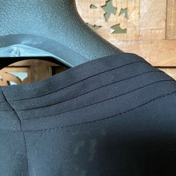 Elie Tahari black light weight chiffon Geraldine flutter sleeve blouse top M - Picture 9 of 11